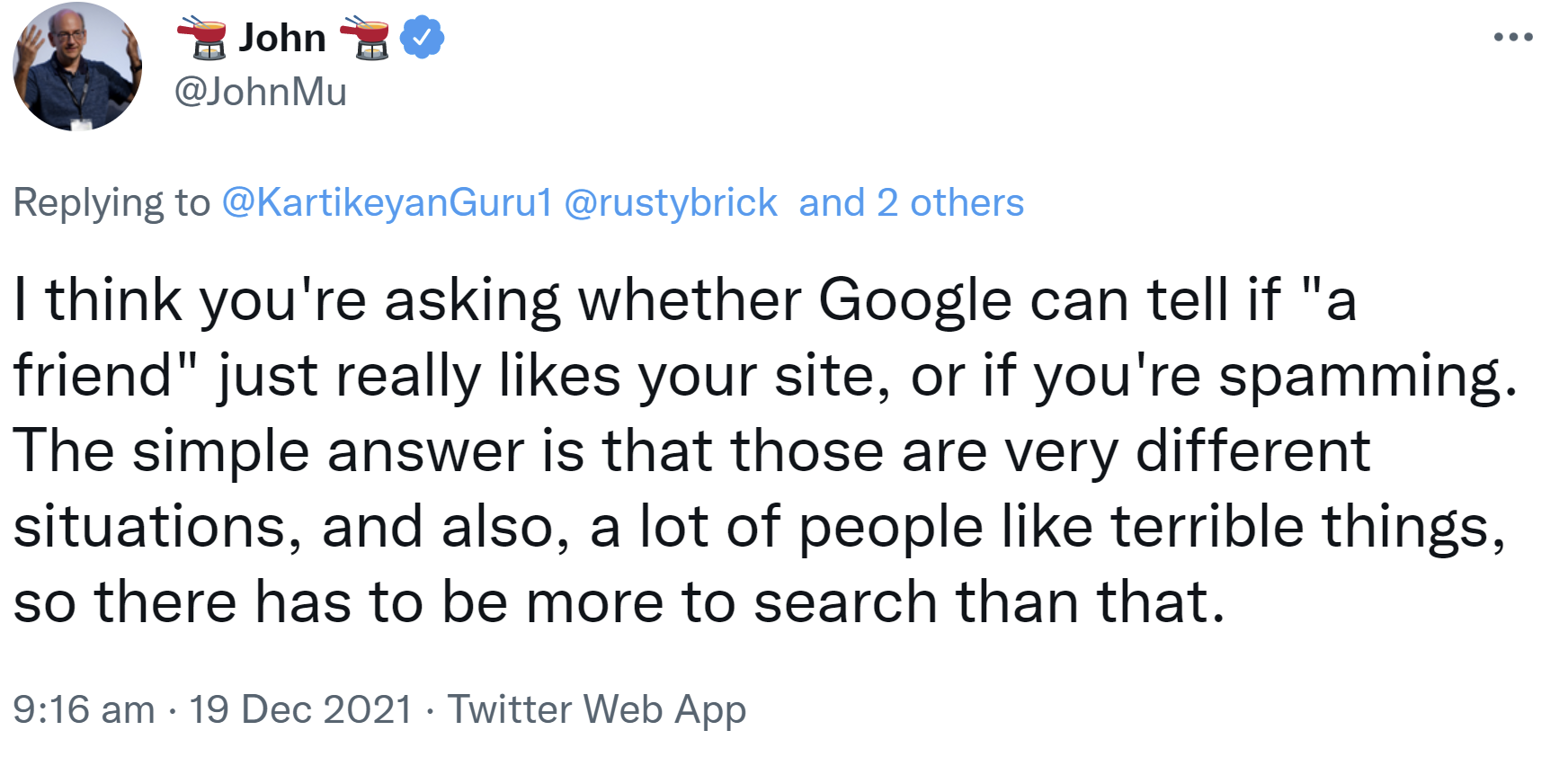 John Müller zur Frage, wie Google Spam-Links von Links unterscheiden kann, die von Freunden und Fans gesetzt werden